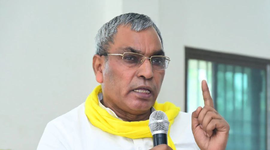 राम मंदिर में चोरी पर राजभर का 'रौद्र रूप'! बोले- 'बड़ी मछली' भी गई तो सीधे जाएगी जेल 1 राम मंदिर चोरी